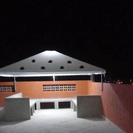 Karaz Homestay Grand Appartement Avec Rooftop Monte Arrouit Eksteriør bilde