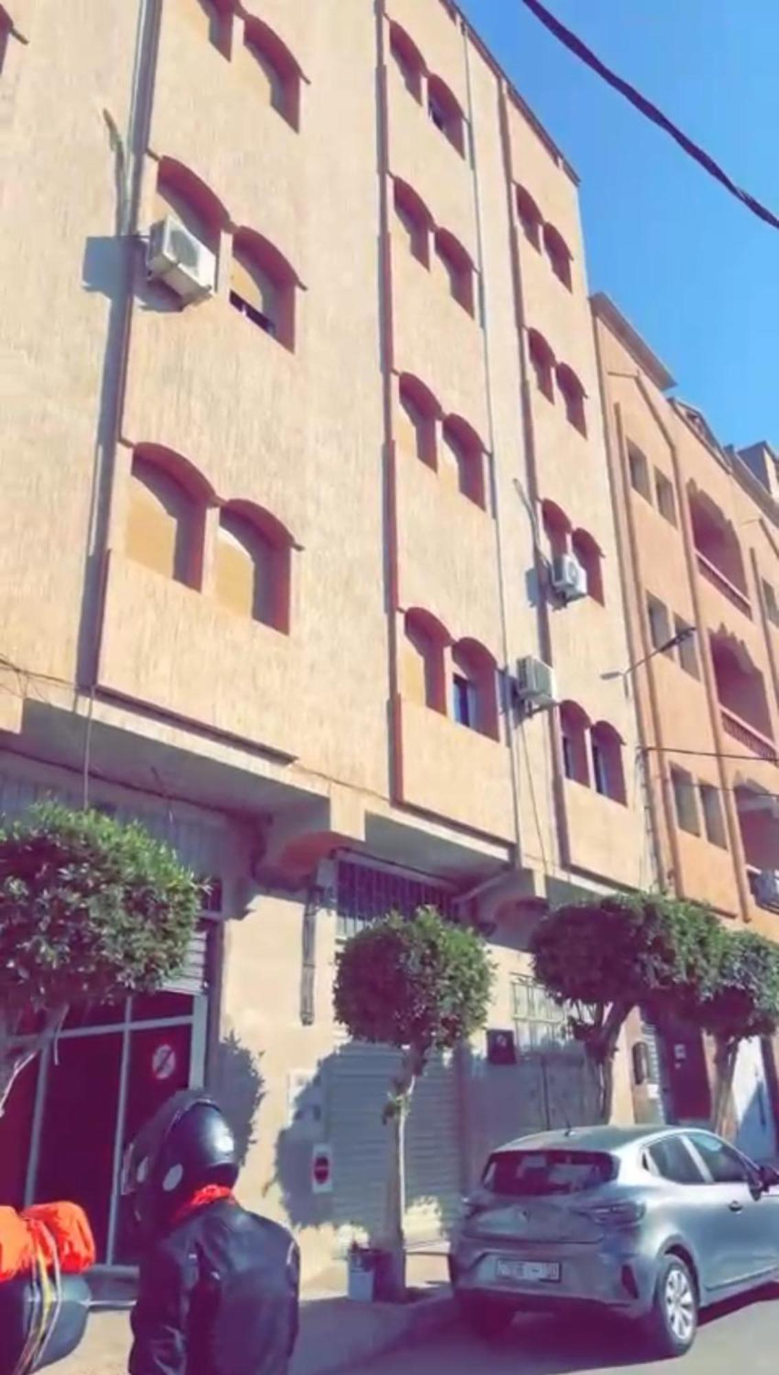 Karaz Homestay Grand Appartement Avec Rooftop Monte Arrouit Eksteriør bilde